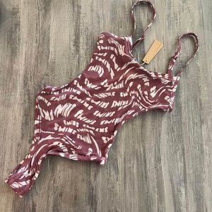 New Skims Bodysuit XS
